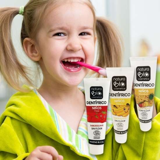 Dent&iacute;frico infantil fresa pl&aacute;tano y macedonia  NaturaBIO Cosmetics marcas de pasta de dientes natural